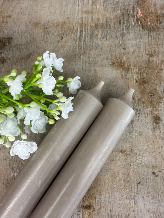 Świeca obiadowa w kolorze szarym