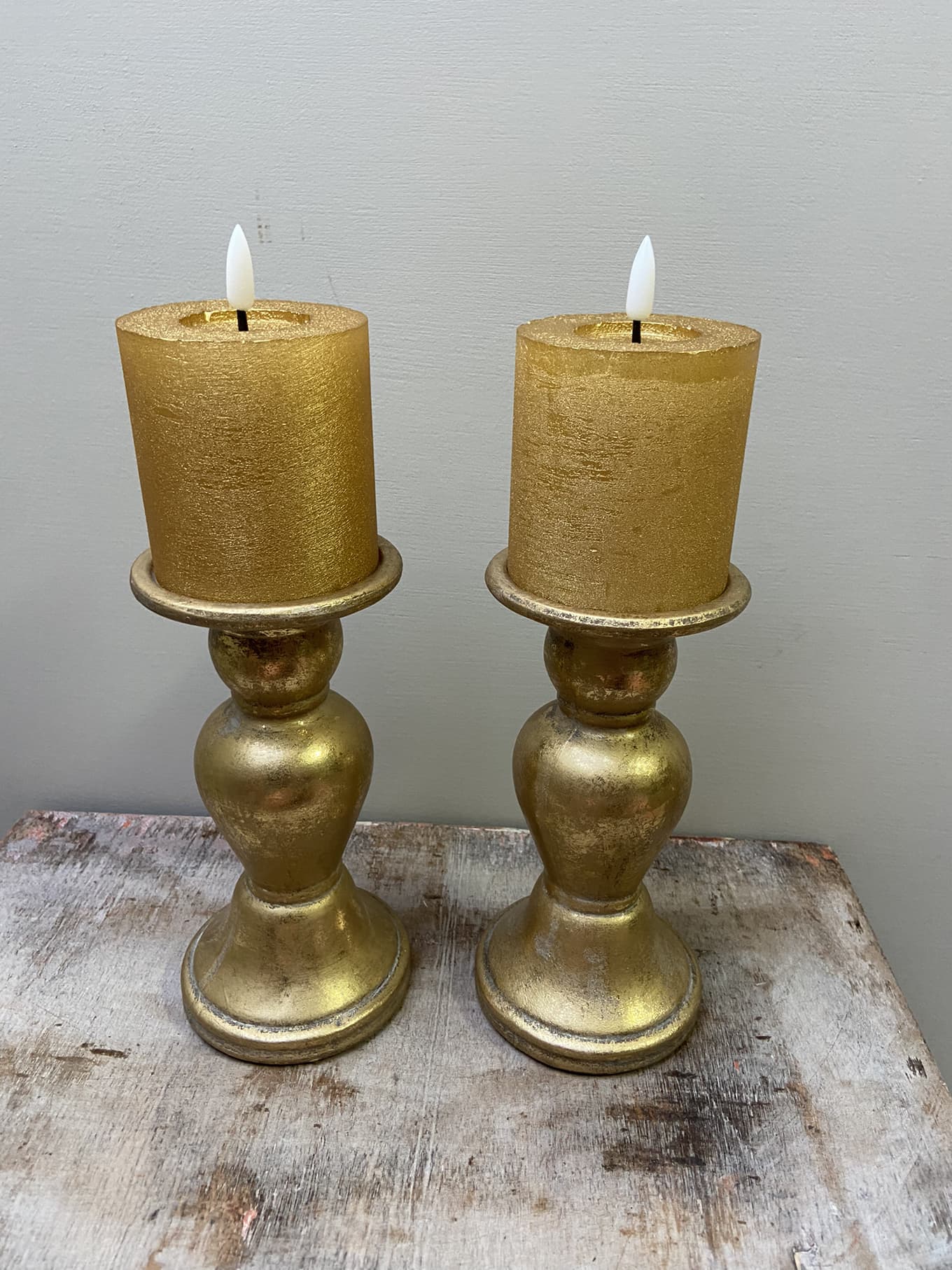 Kandelaar Adolpho in de kleur antiek goud