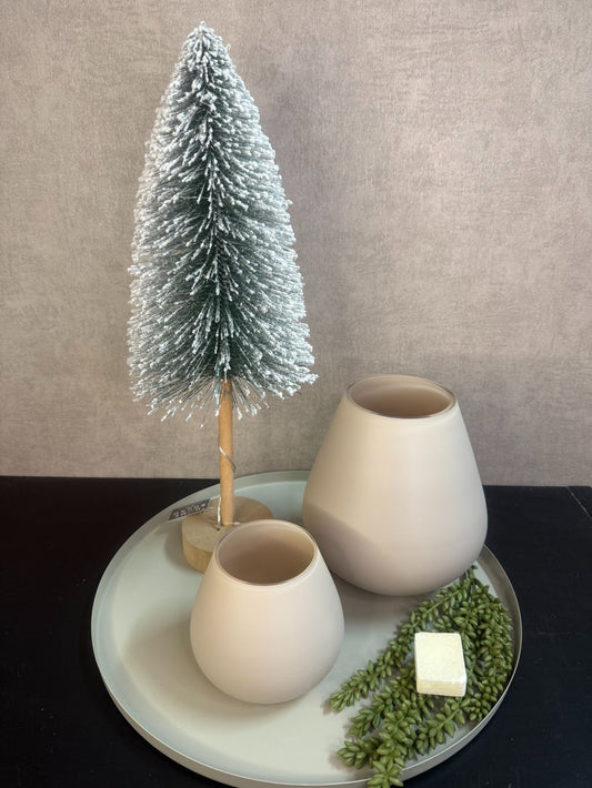 Tafel decoratie set X-tree – beige en groene tafeldecoratie met verlichte dennenboom en amberblokje Impulse.