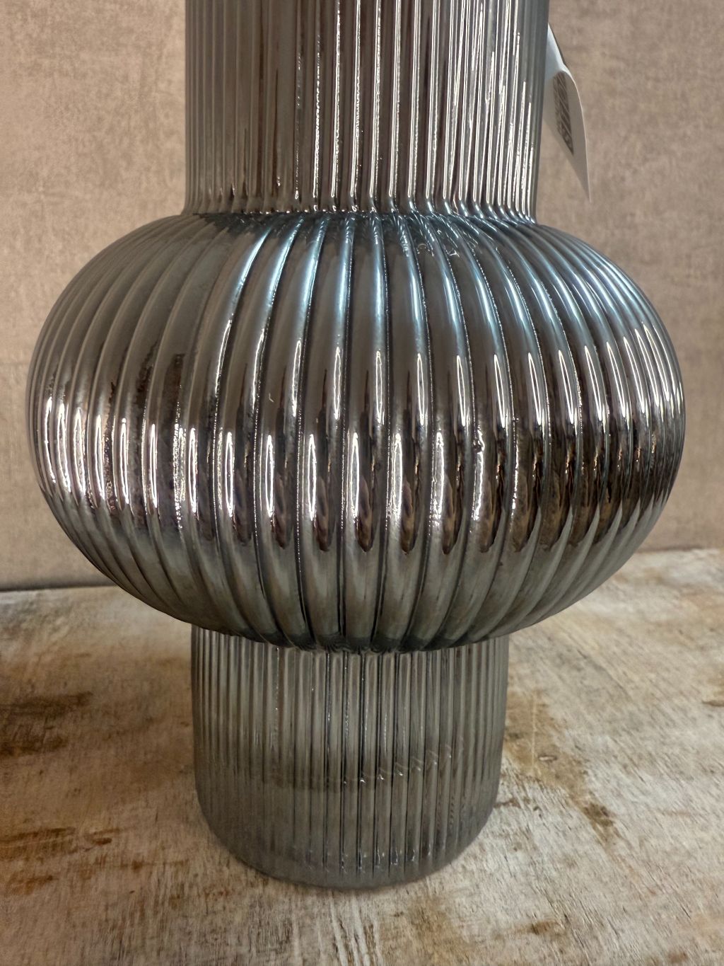 Wazon Smokey żebrowany