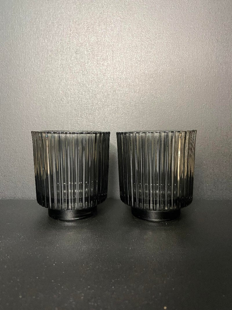 Waxinelichthouders met ribbel in het zwart, glas