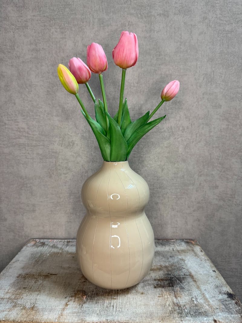 Kunst tulpen roze in vaas