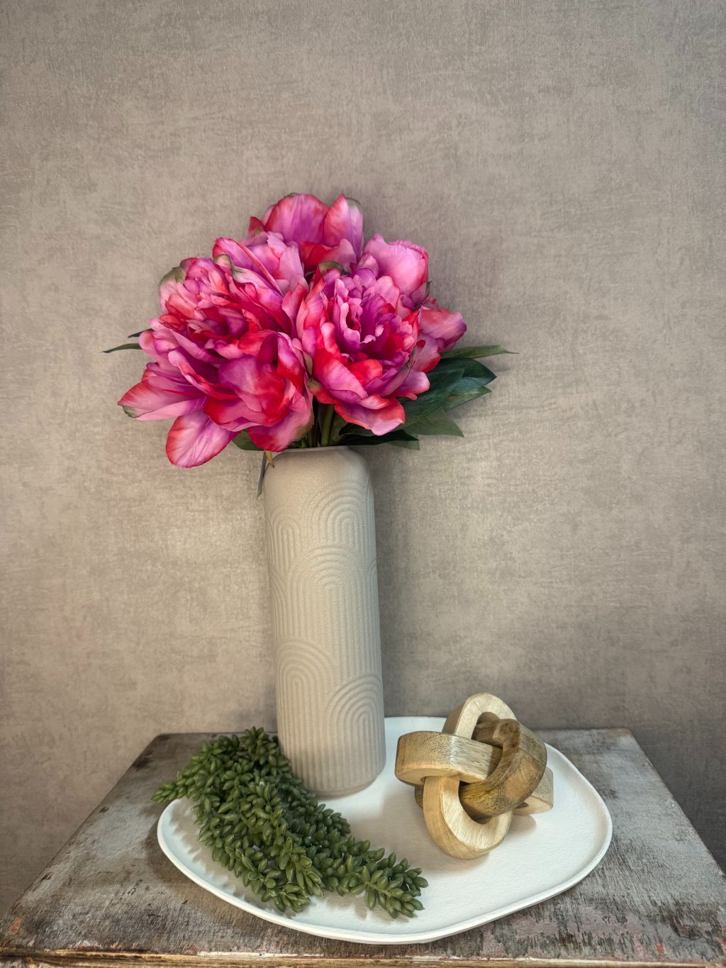 Tafel decoratie set met prachtige roze pioenroos