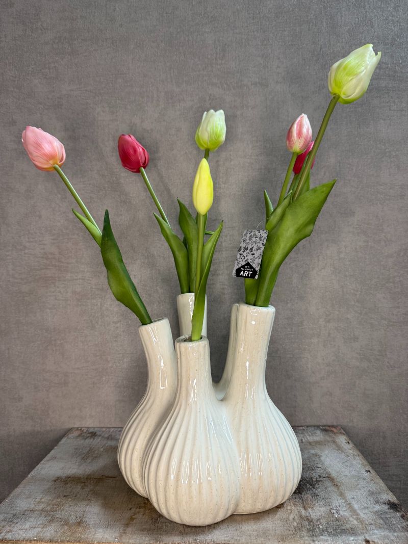 Tulpenvaas garluc met tulpen
