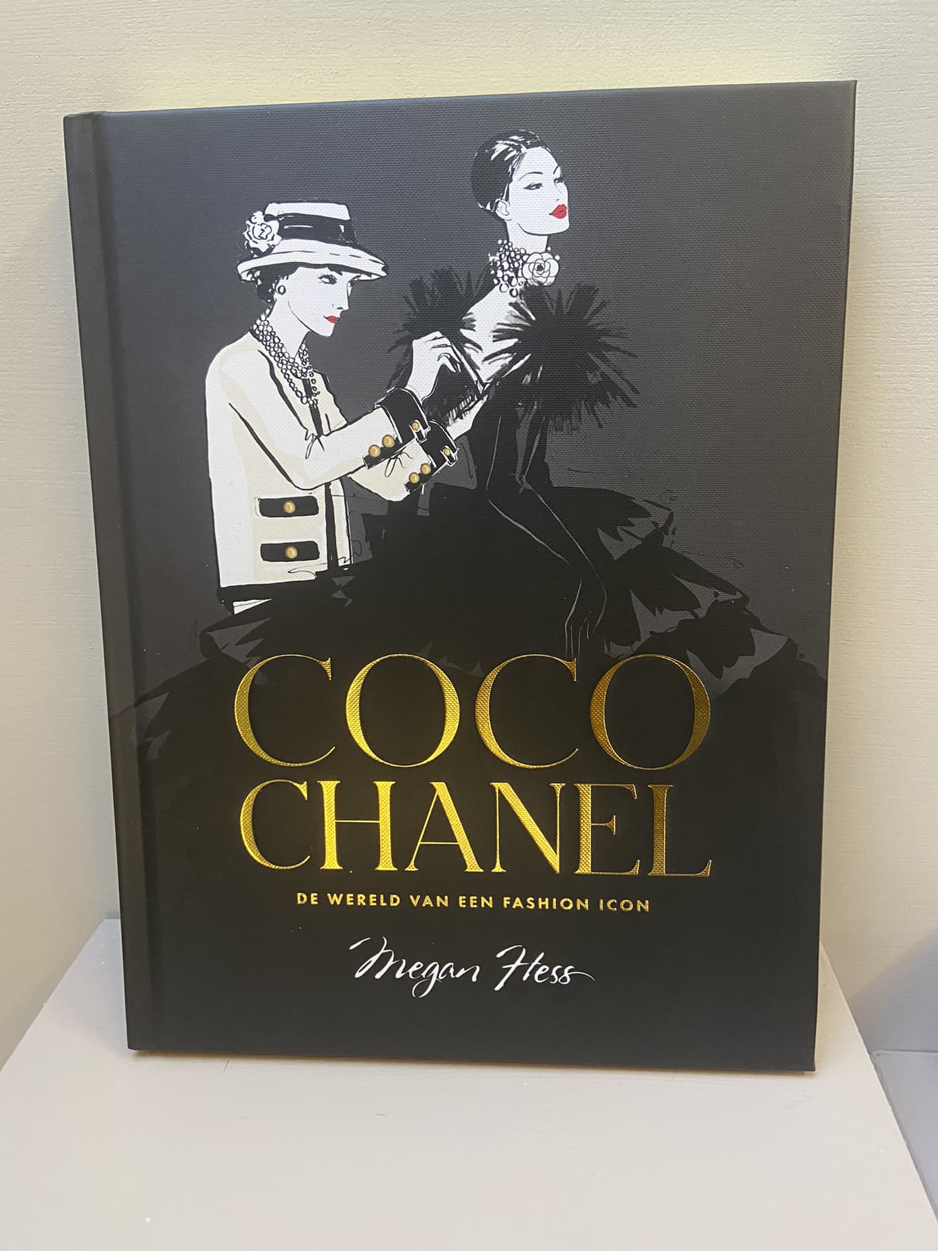 Table book | Coco Chanel luxury edition