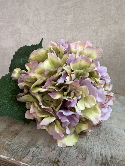 Kunstbloem Hortensia XL violet met grote bloem van 19 cm in violet, roze en groene tinten.