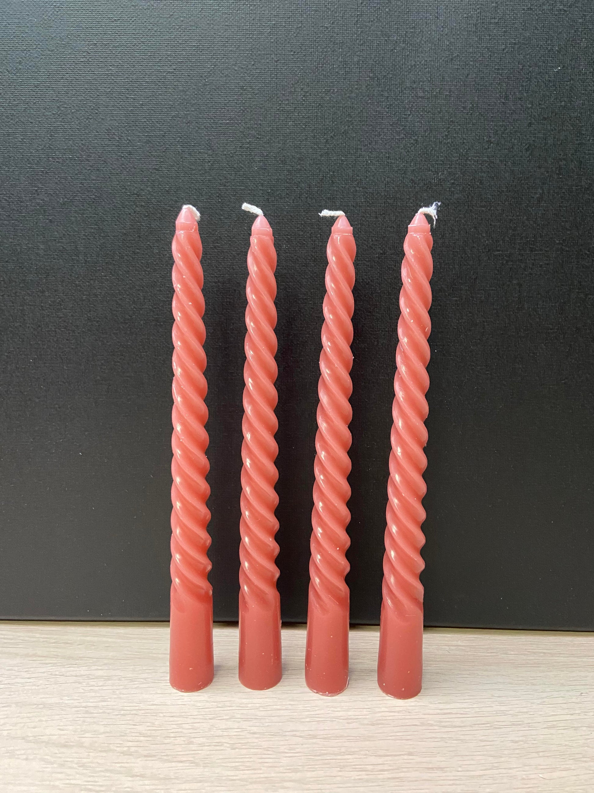 Candles twist pink (4 pieces)