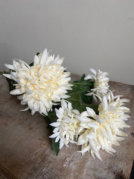 Artificial flower Chrysanthemum off white