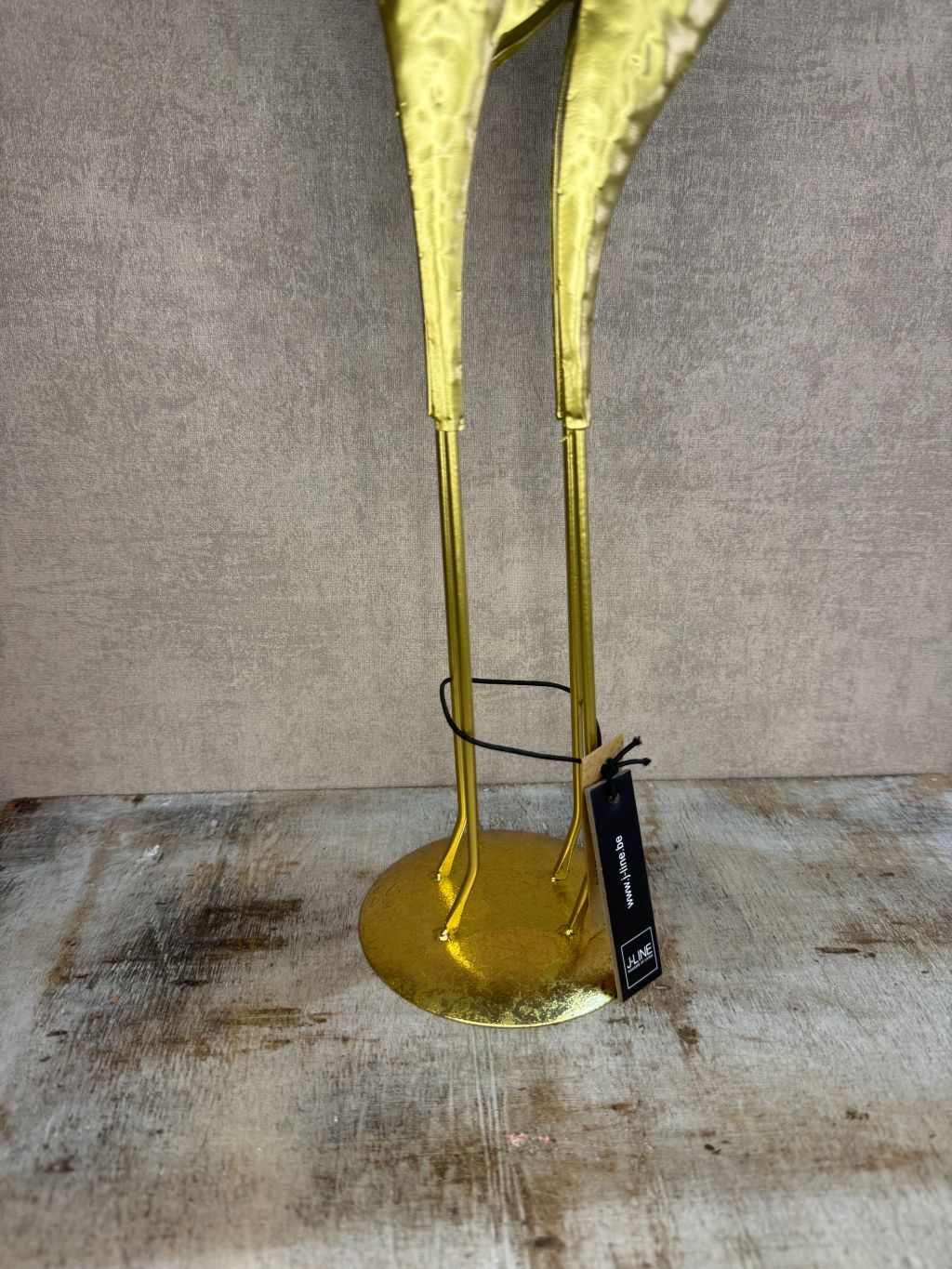 Goudkleurig Ornament Rendier Glitter van metaal met glittergewei, 54 cm hoog, merk J-line.