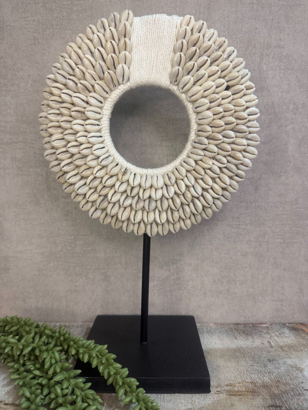 Papua shell ornament