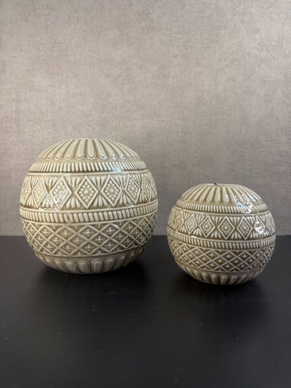 Vaas Julia bolvormig beige taupe 2 afmetingen