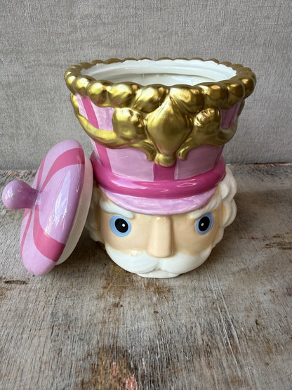 Roze keramieken voorraadpot Notenkraker met gouden details en deksel.