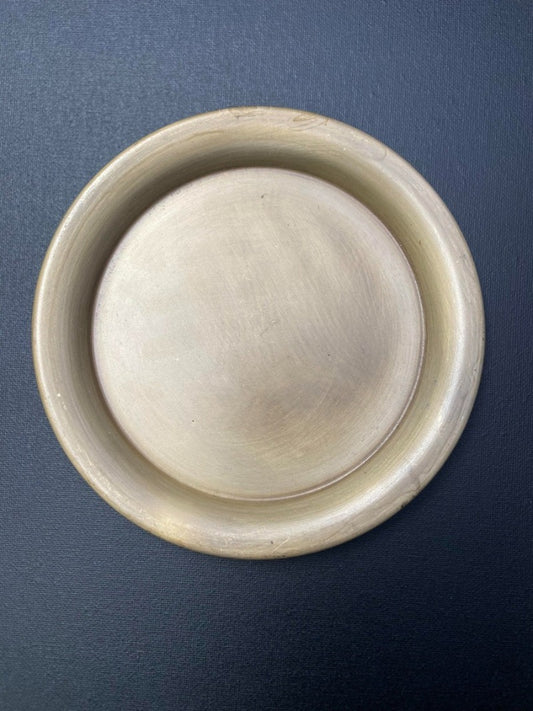 Okrągła miska ze złota